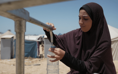 Israël utilise l’eau comme arme de guerre, à l’heure où l’approvisionnement de Gaza s’effondre de 94 %, provoquant une catastrophe sanitaire mortelle, avertit Oxfam