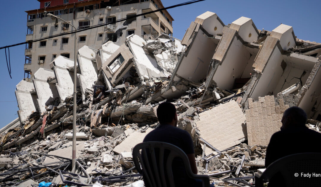 bâtiment détruit à Gaza à la suite de frappes aériennes venant d'Israël