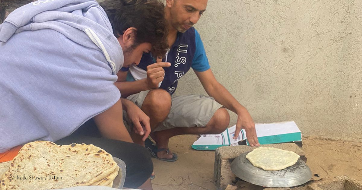 des palestiniens font leur pain